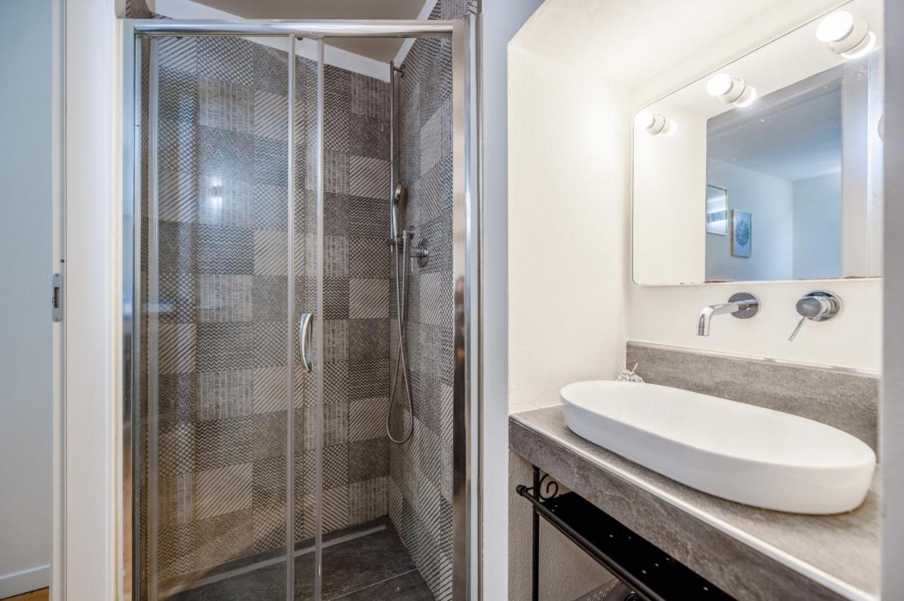 Loft Duomo Navigli 12 Min A Piedi Apartment Milan Bagian luar foto
